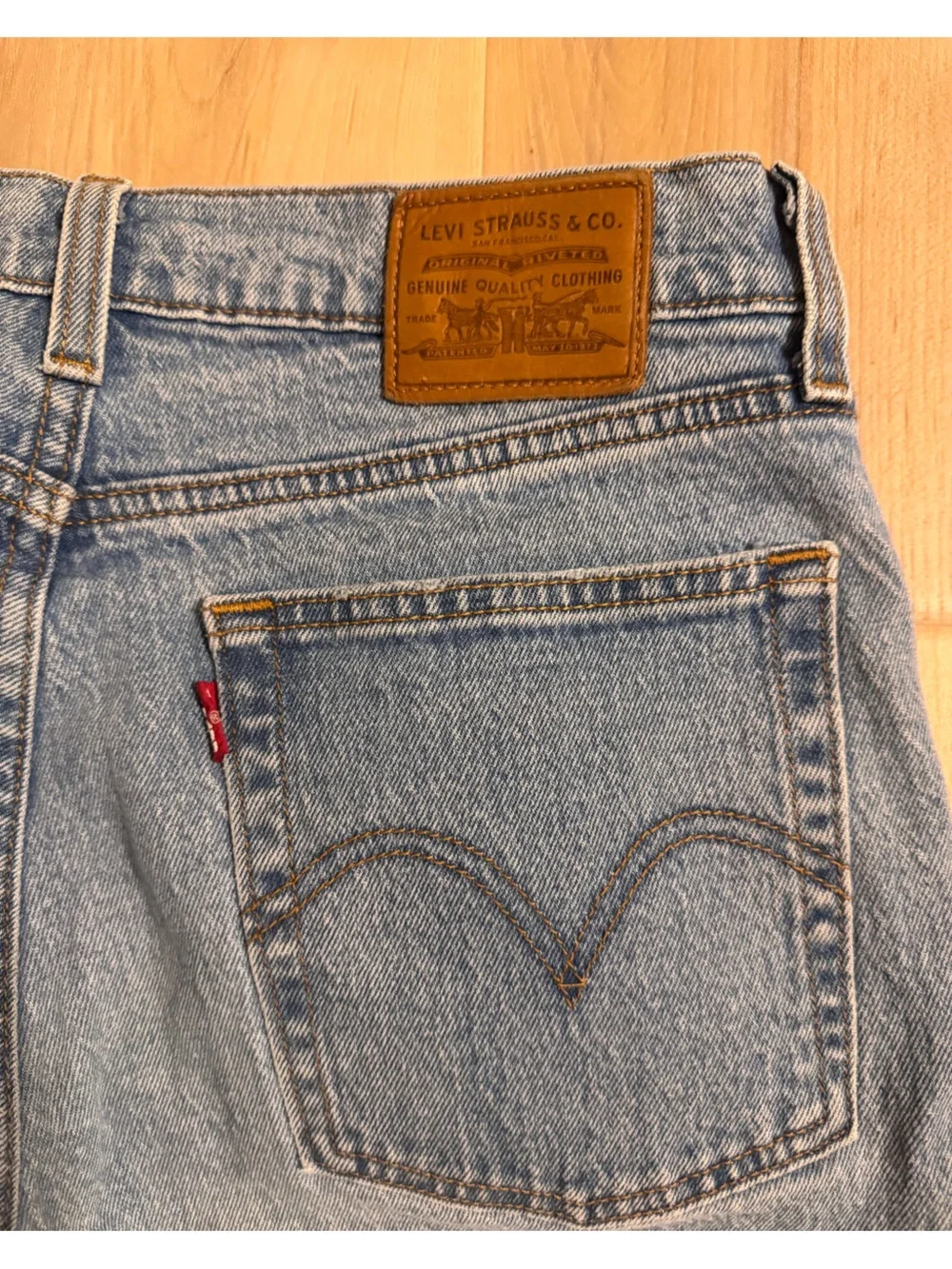 Levi’s Wedgie Straight Ankle Jeans Size 27